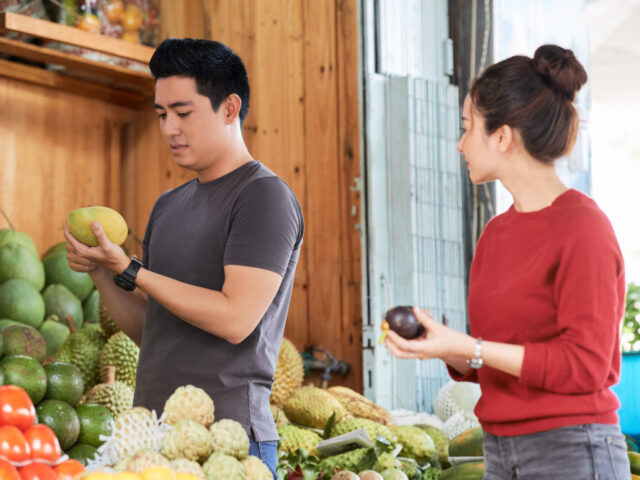 Pentingnya Distributor Buah Segar dalam Menjaga Kualitas dan Ketersediaan Pasokan