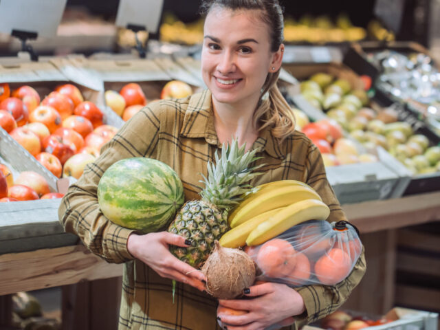 Strategi Bisnis: 7 Keuntungan Menjadi Supplier Buah Import dan Lokal