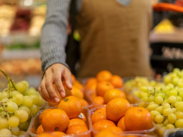  Importir Buah Jakarta Terpercaya: Kenali Ciri dan Cara Memilih yang Tepat