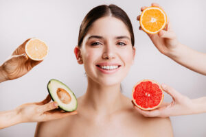 Buah untuk Kecantikan Kulit: Panduan Lengkap Buah Segar yang Membuat Kulit Sehat, Cerah, dan Glowing